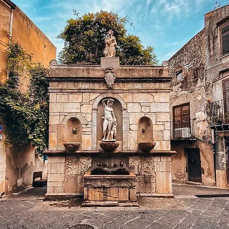 Porta San Paolo House *