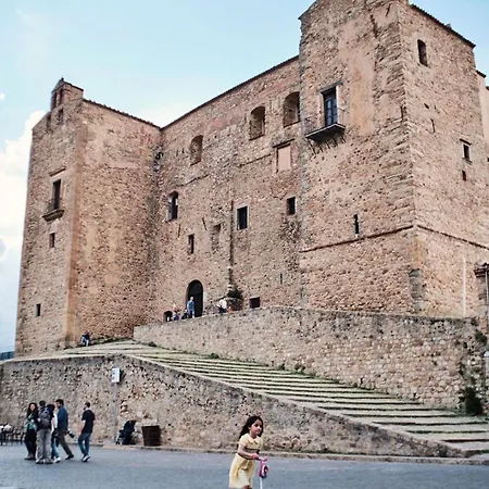 Porta San Paolo House * Castelbuono (Sicily)