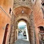 Porta San Paolo House Lägenhetshotell Castelbuono (Sicily)