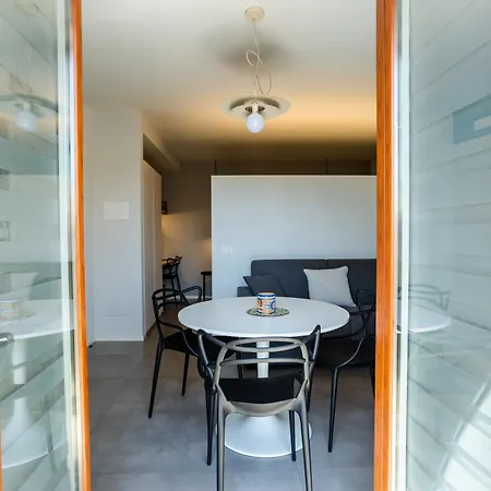 Porta San Paolo House Aparthotel 3*