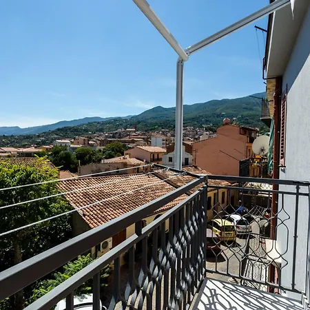 Porta San Paolo House * Castelbuono (Sicily)