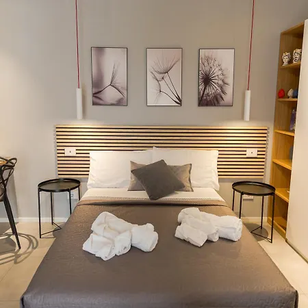 Porta San Paolo House Aparthotel